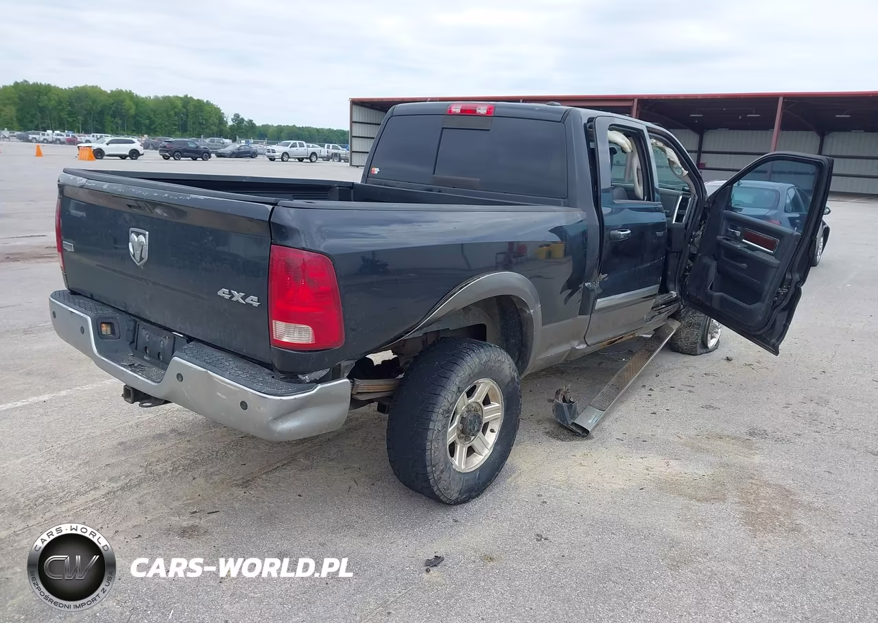 2011 Ram Ram 2500 Laramie VIN:3D7UT2CL4BG506087 - 4