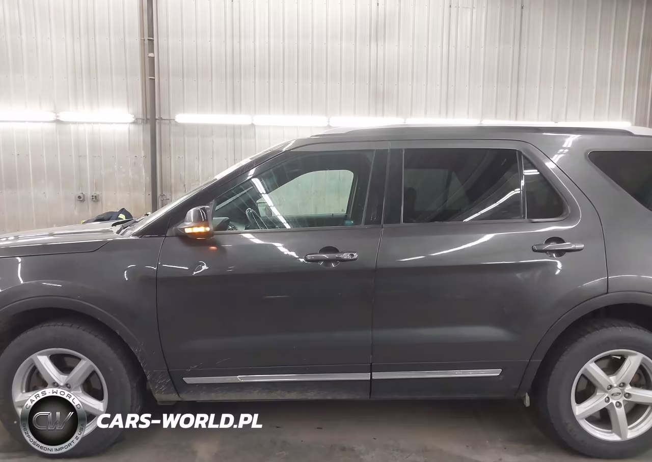 2016 Ford Explorer Xlt VIN:1FM5K8D82GGA56422 - 15