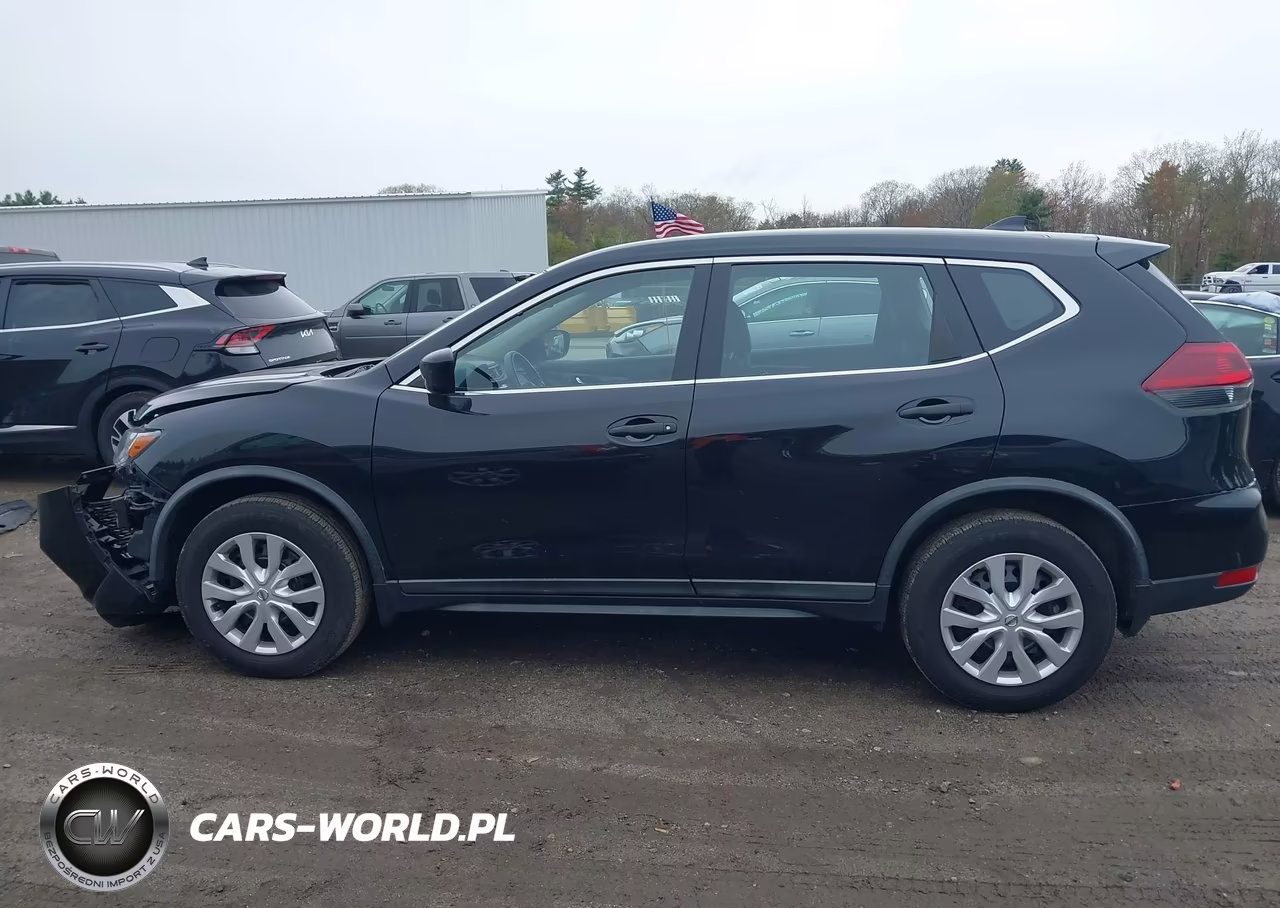 2018 Nissan Rogue S VIN:KNMAT2MV5JP585941 - 15