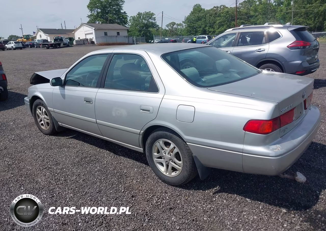 2001 Toyota Camry Le VIN:4T1BG22KX1U086146 - 3