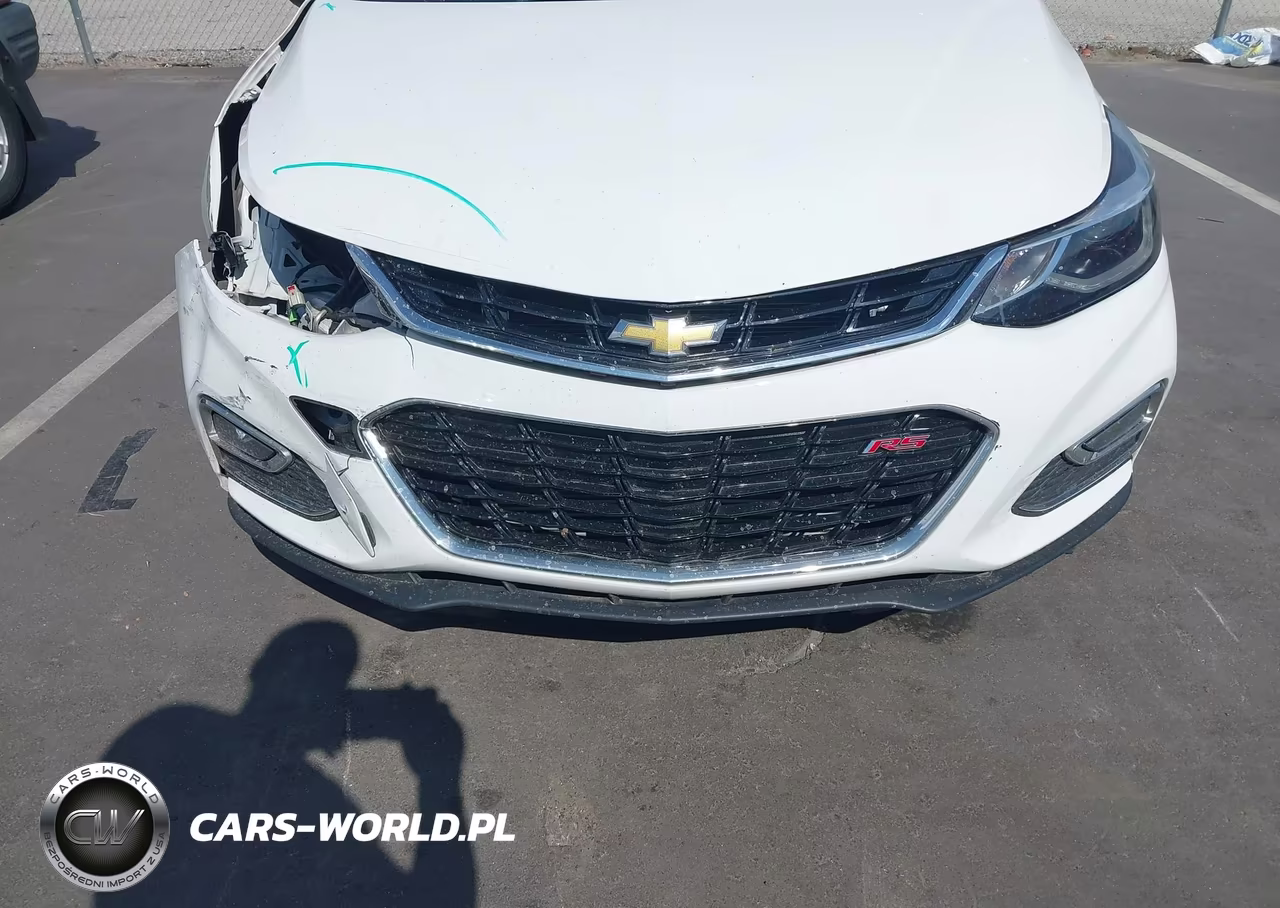 2018 Chevrolet Cruze Premier Auto VIN:1G1BF5SM4J7143815 - 18