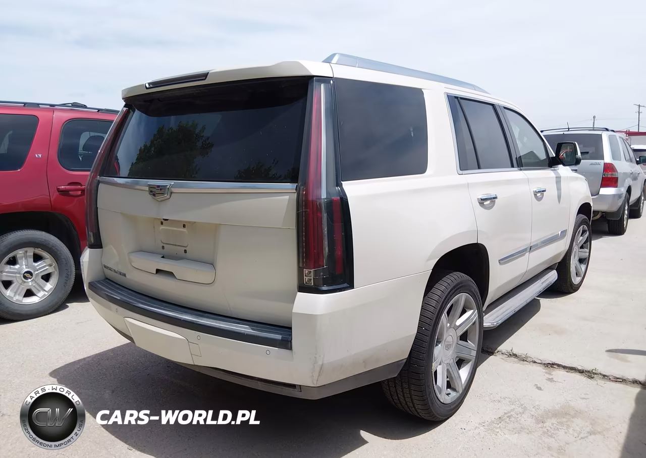2015 Cadillac Escalade Luxury VIN:1GYS4MKJ9FR521338 - 4