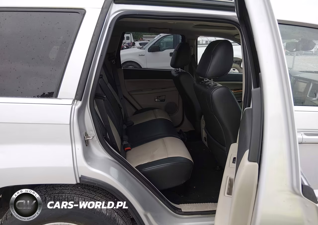 2008 Jeep Grand Cherokee Limited VIN:1J8HR58258C213573 - 8