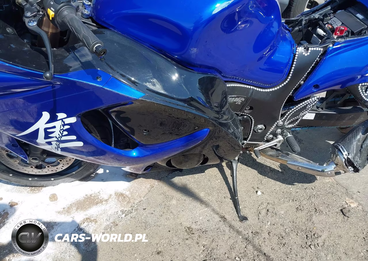 2017 Suzuki Gsx1300 Ra VIN:JS1GX72B1H2100541 - 9