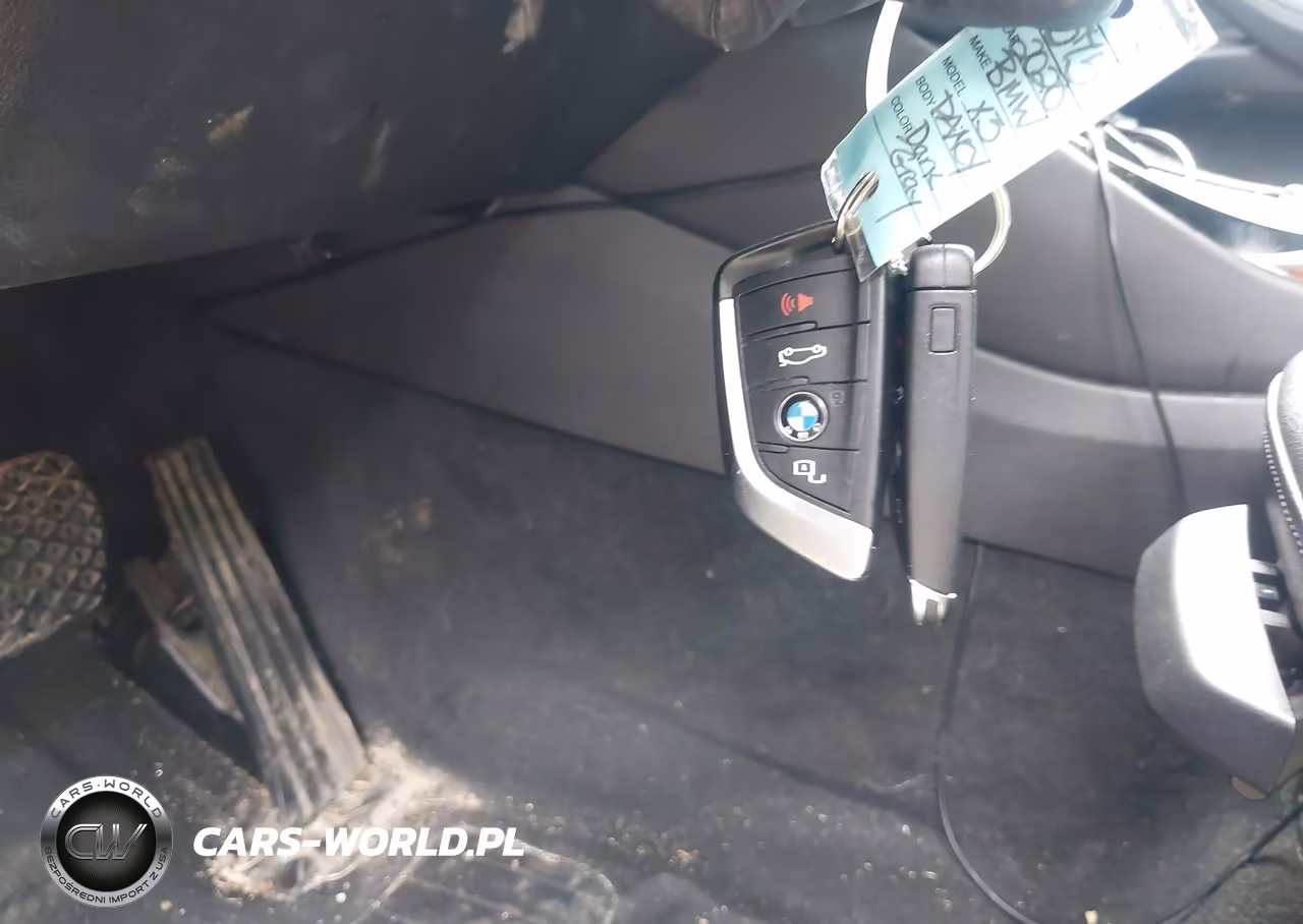 2020 BMW X3 xDrive30I VIN:5UXTY5C05L9D56556 - 11