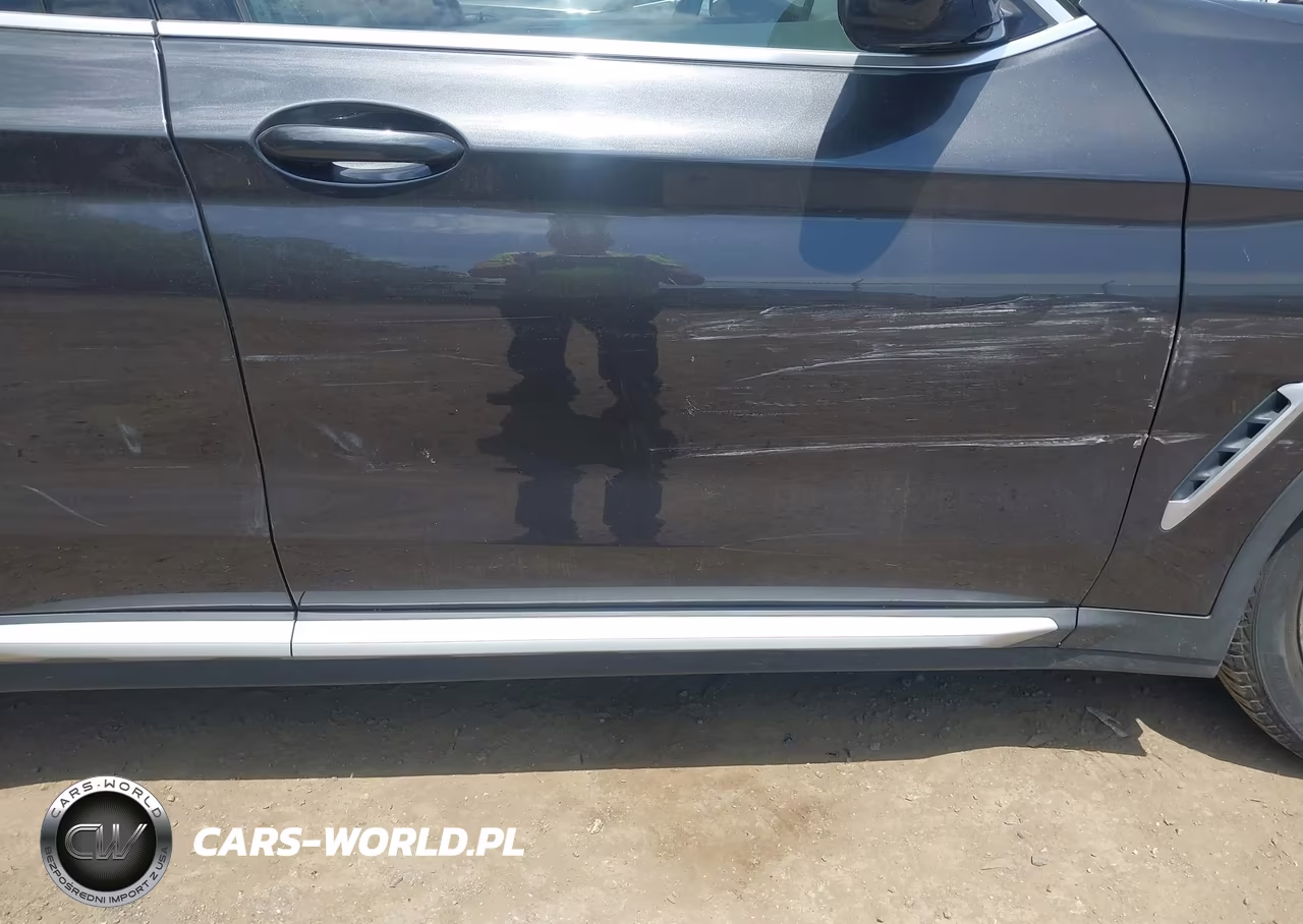 2020 BMW X3 xDrive30I VIN:5UXTY5C05L9D56556 - 18