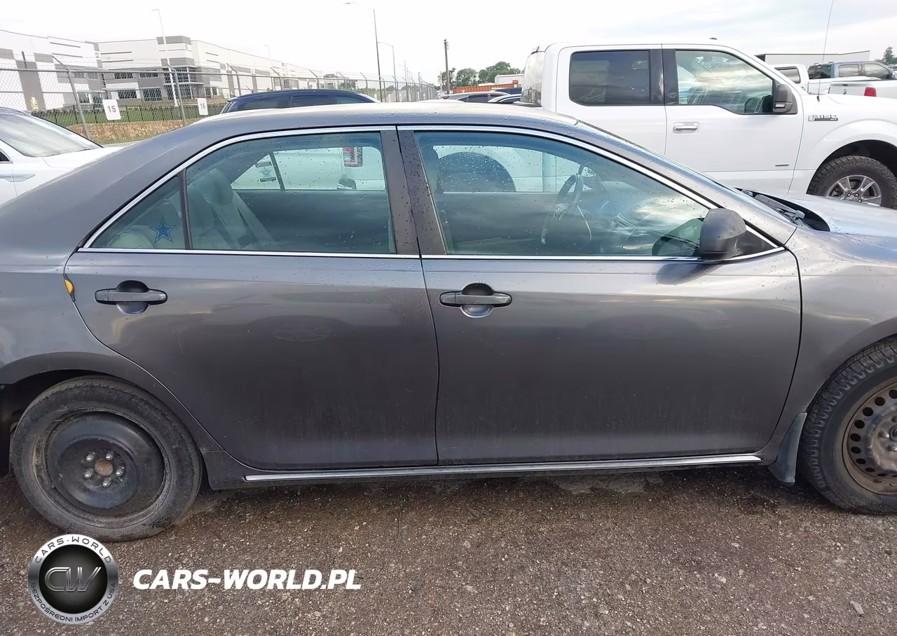 2014 Toyota Camry Le VIN:4T4BF1FK0ER391657 - 13