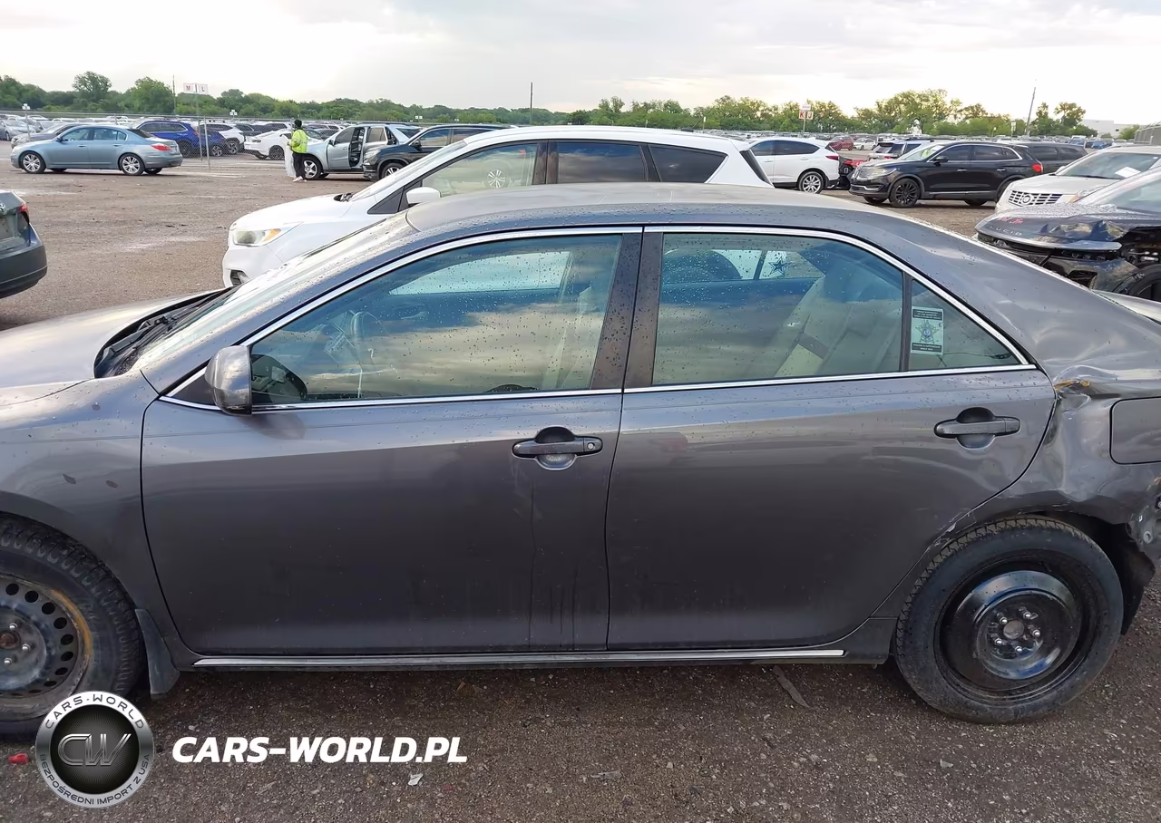 2014 Toyota Camry Le VIN:4T4BF1FK0ER391657 - 14