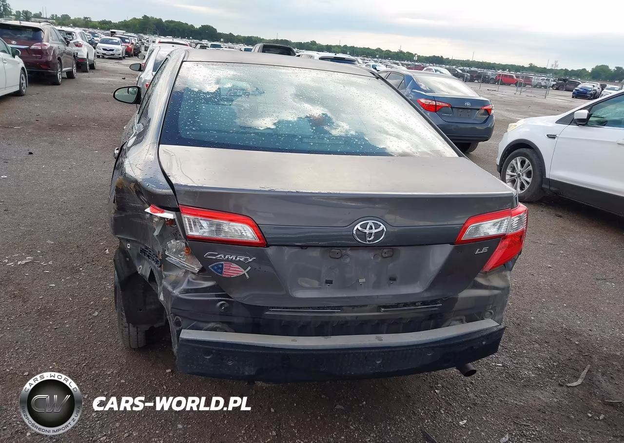 2014 Toyota Camry Le VIN:4T4BF1FK0ER391657 - 16