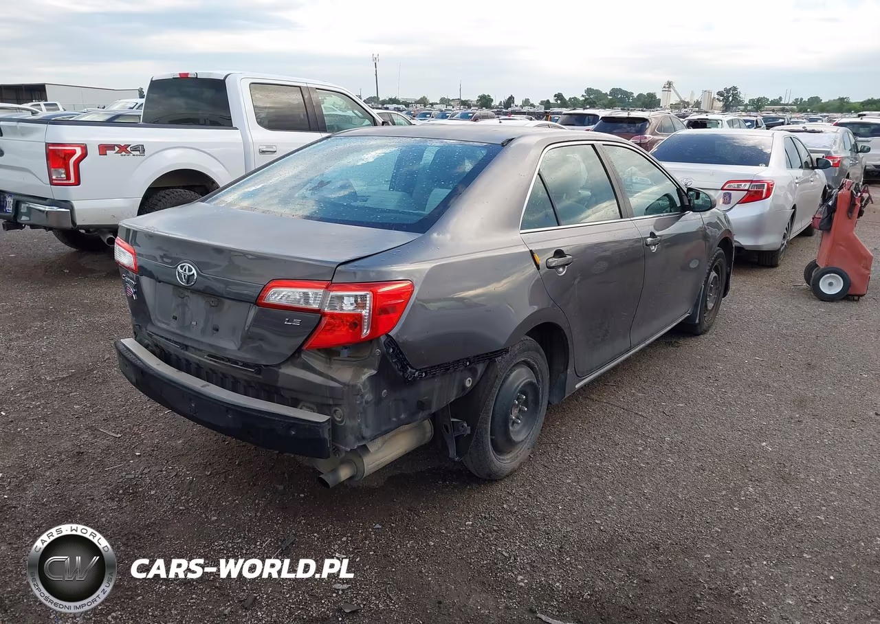 2014 Toyota Camry Le VIN:4T4BF1FK0ER391657 - 4