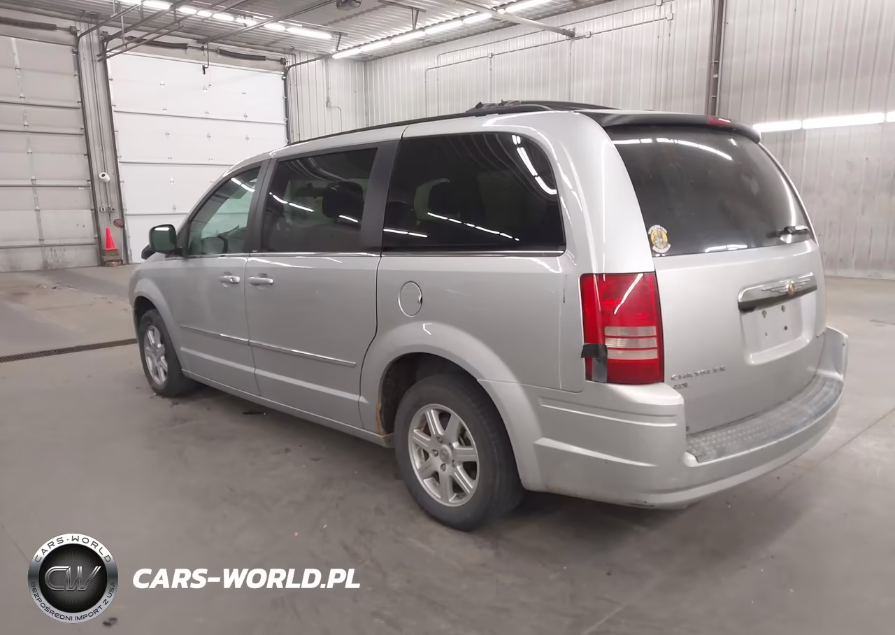2010 Chrysler Town & Country Touring VIN:2A4RR5DX1AR345427 - 3