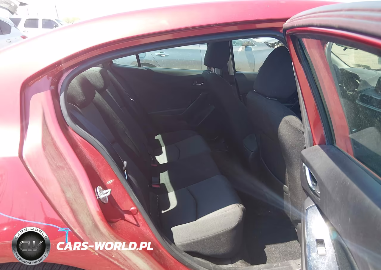 2018 Mazda Mazda3 Sport VIN:3MZBN1U74JM241286 - 8
