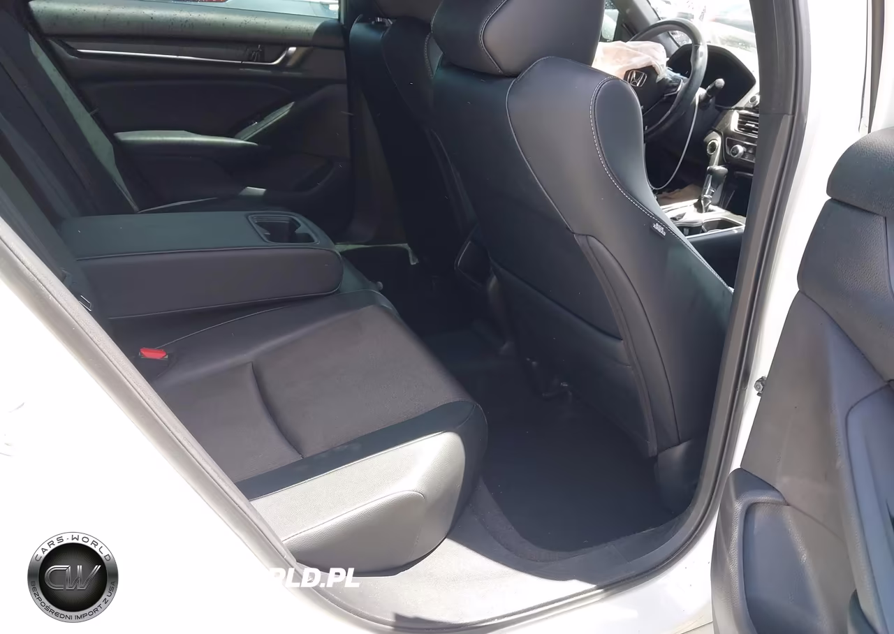 2018 Honda Accord Sport VIN:1HGCV1F30JA265942 - 8