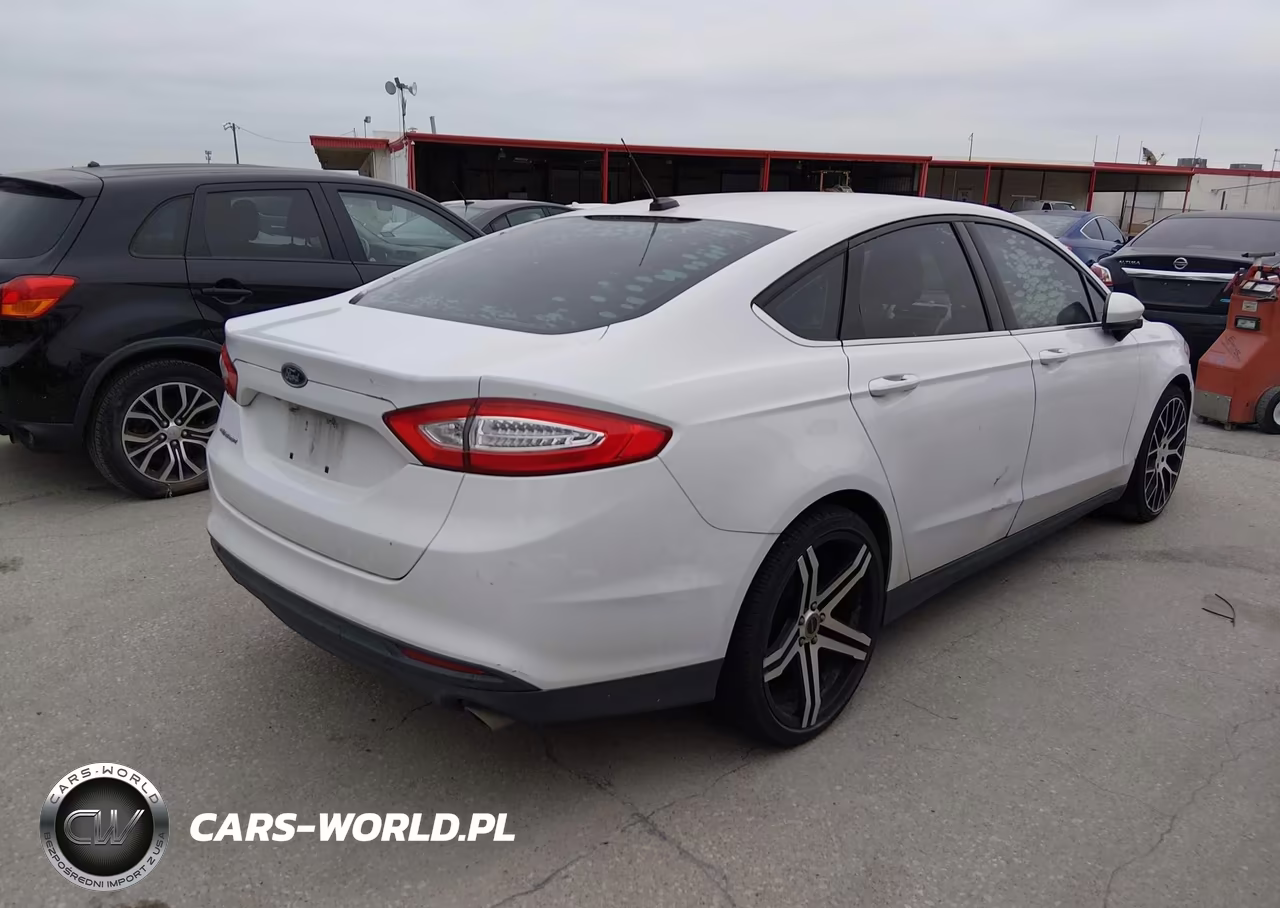 2014 Ford Fusion S VIN:3FA6P0G78ER179412 - 4