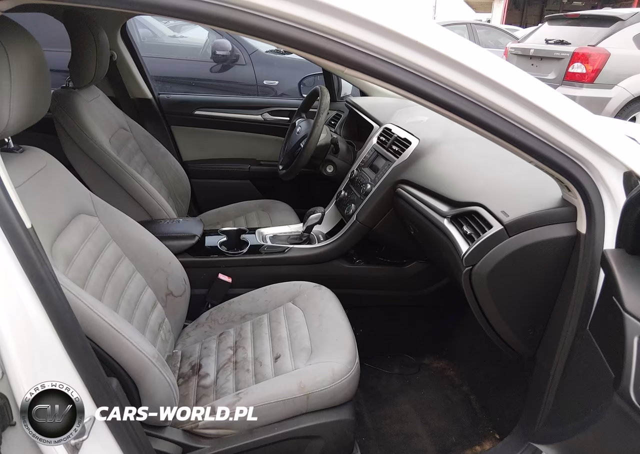 2014 Ford Fusion S VIN:3FA6P0G78ER179412 - 5