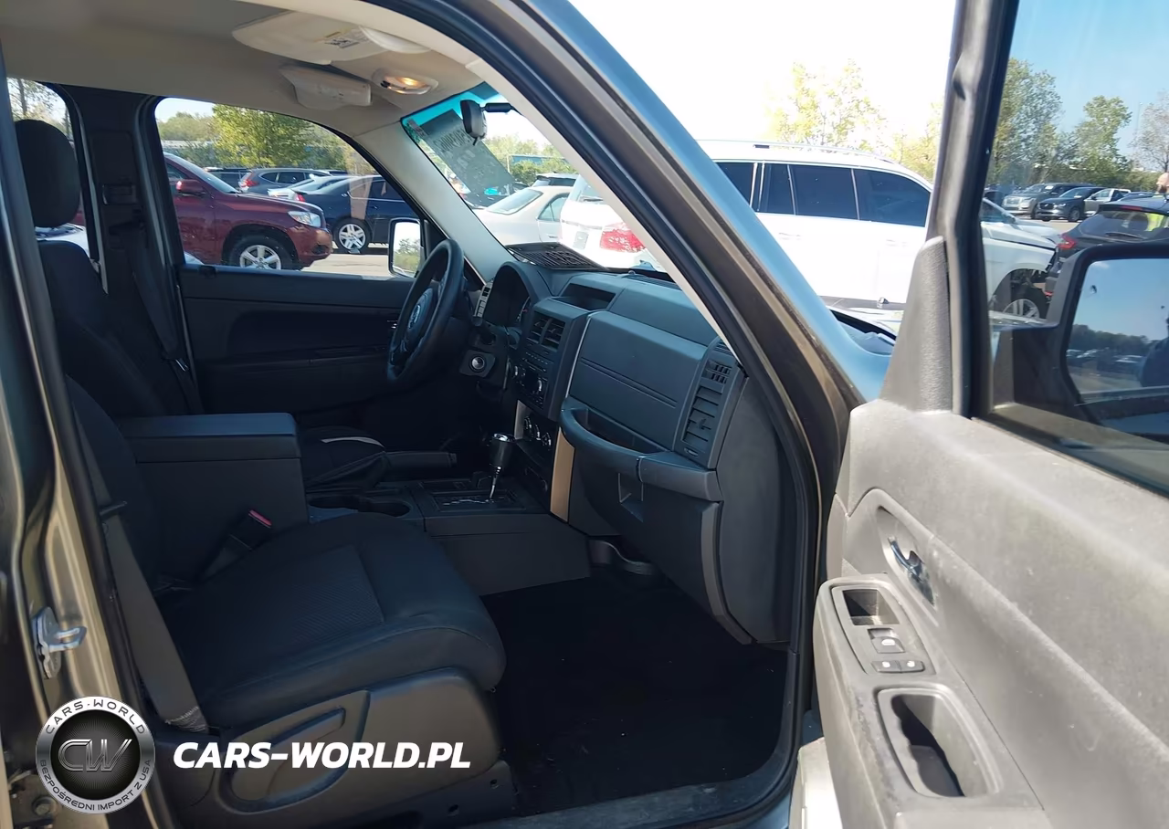 2012 Jeep Liberty Sport VIN:1C4PJMAK4CW198201 - 5