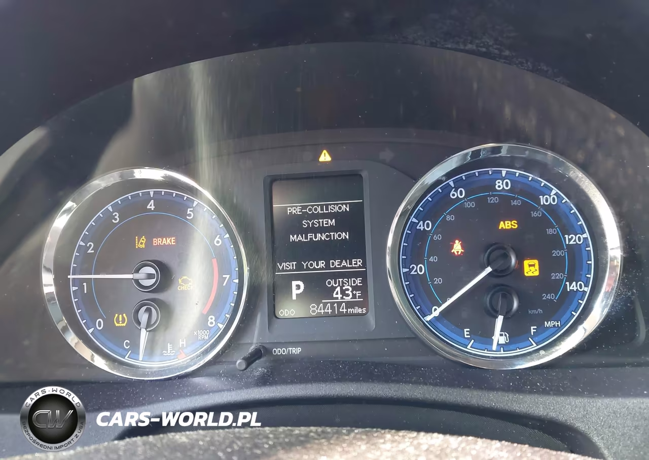 2018 Toyota Corolla Le VIN:2T1BURHE4JC050425 - 7