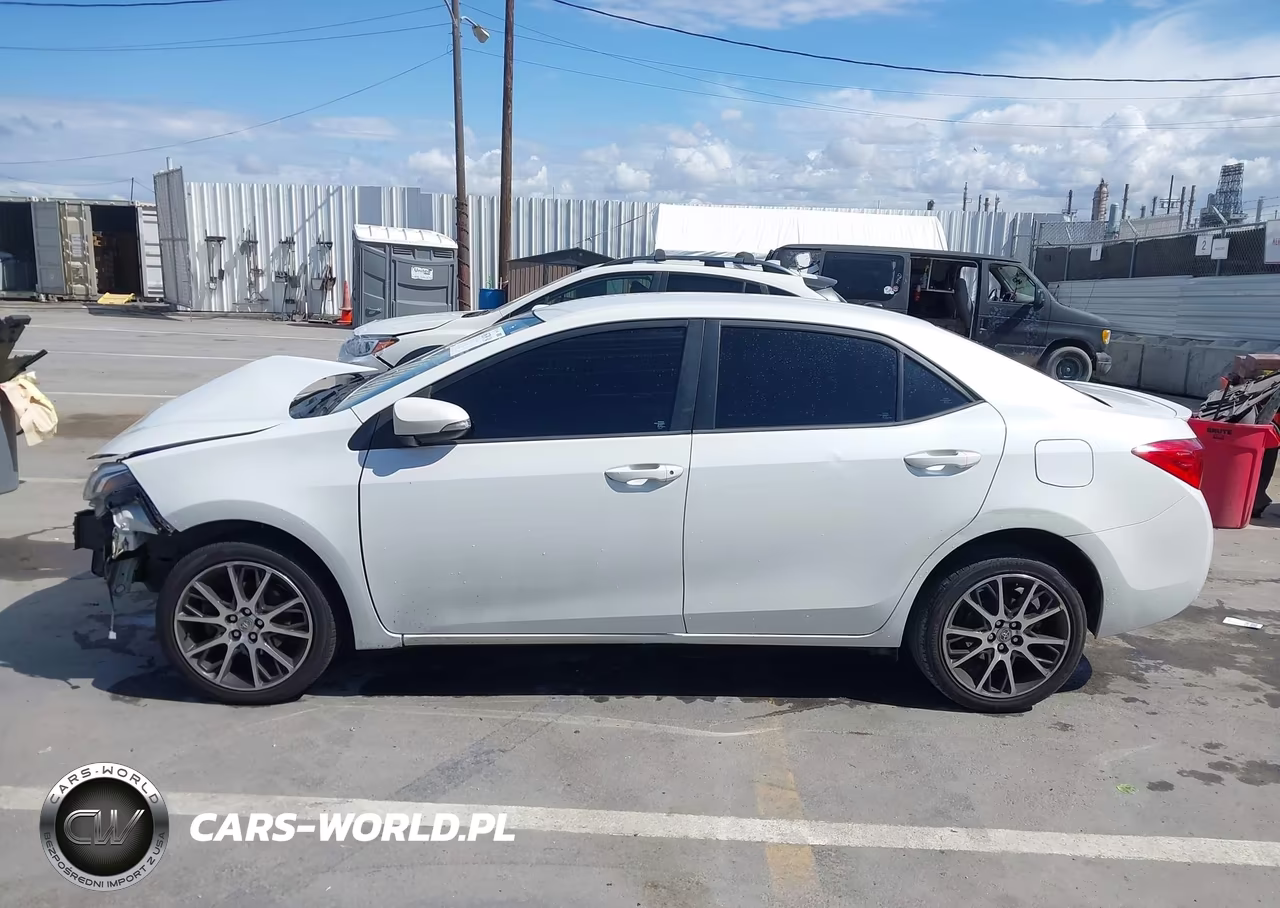 2017 Toyota Corolla Se Special Edition VIN:5YFBURHE4HP636892 - 14