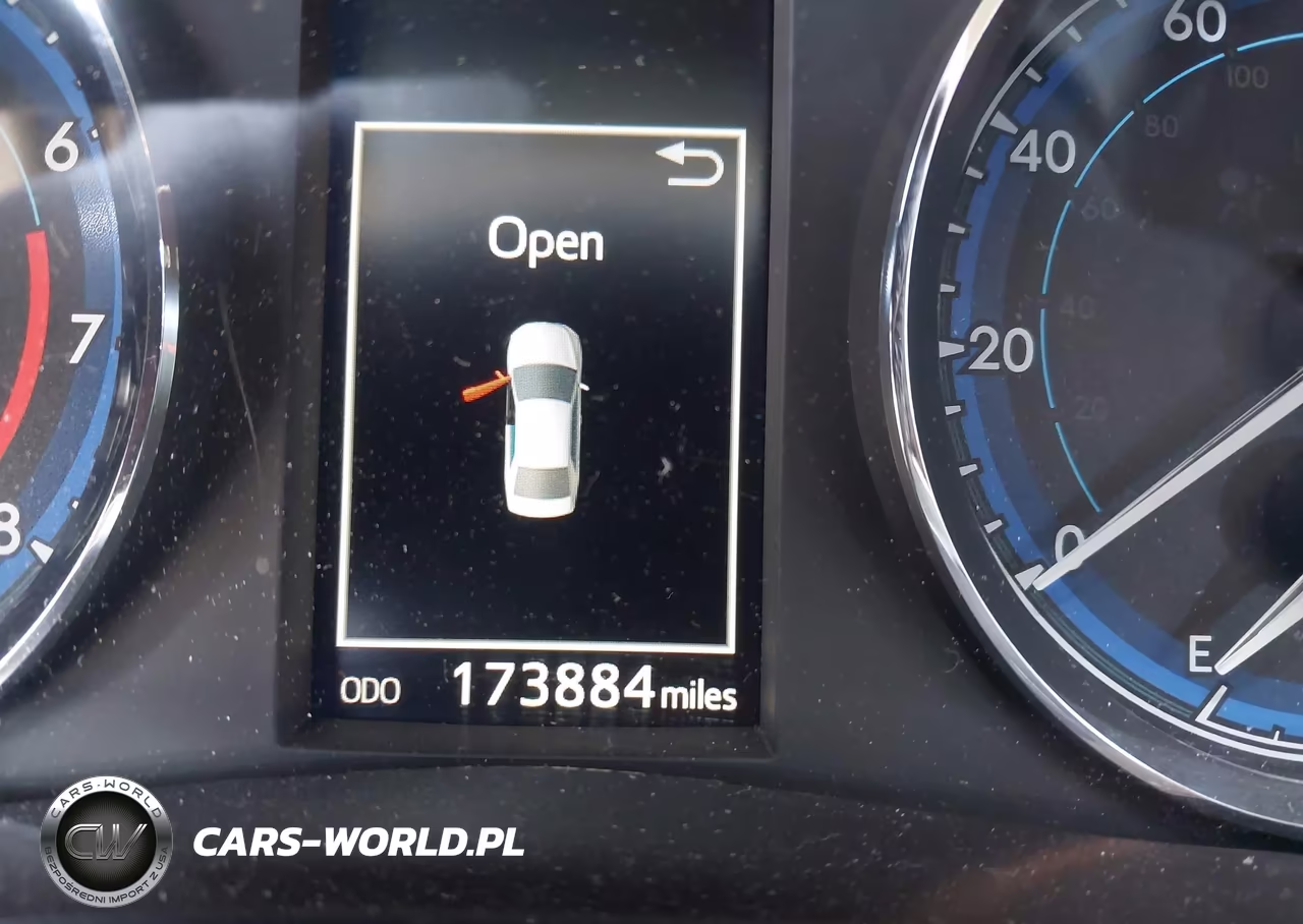 2017 Toyota Corolla Se Special Edition VIN:5YFBURHE4HP636892 - 15