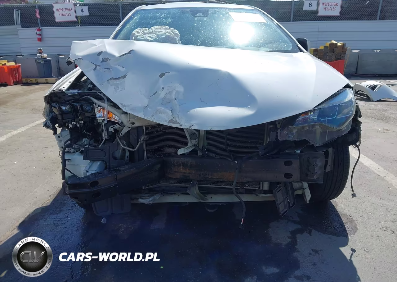 2017 Toyota Corolla Se Special Edition VIN:5YFBURHE4HP636892 - 6