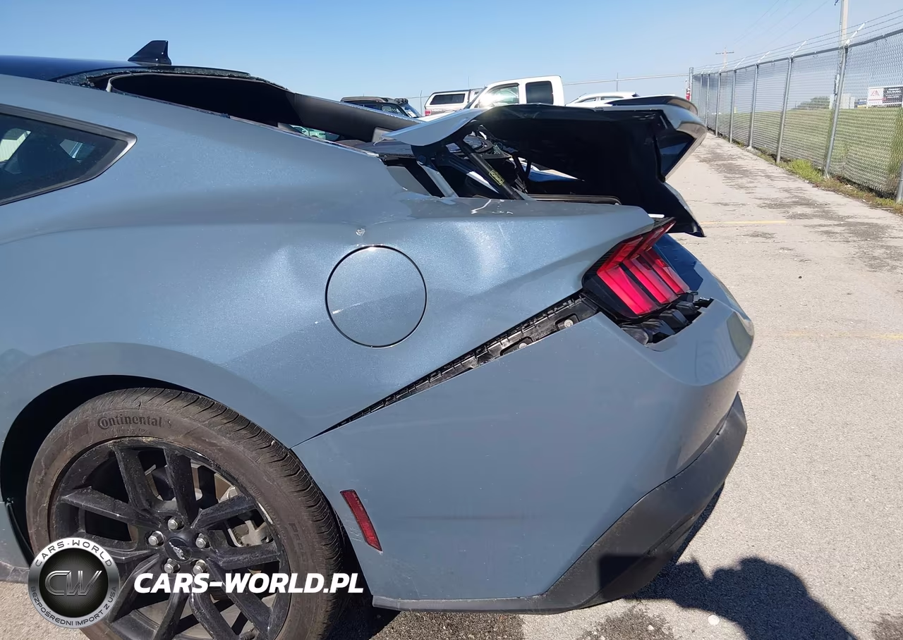 2025 Ford Mustang Ecoboost Fastback VIN:1FA6P8TH4S5121583 - 19
