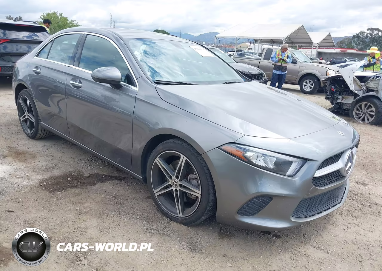 2019 Mercedes-Benz A 220 – zdjęcie 1 z 16