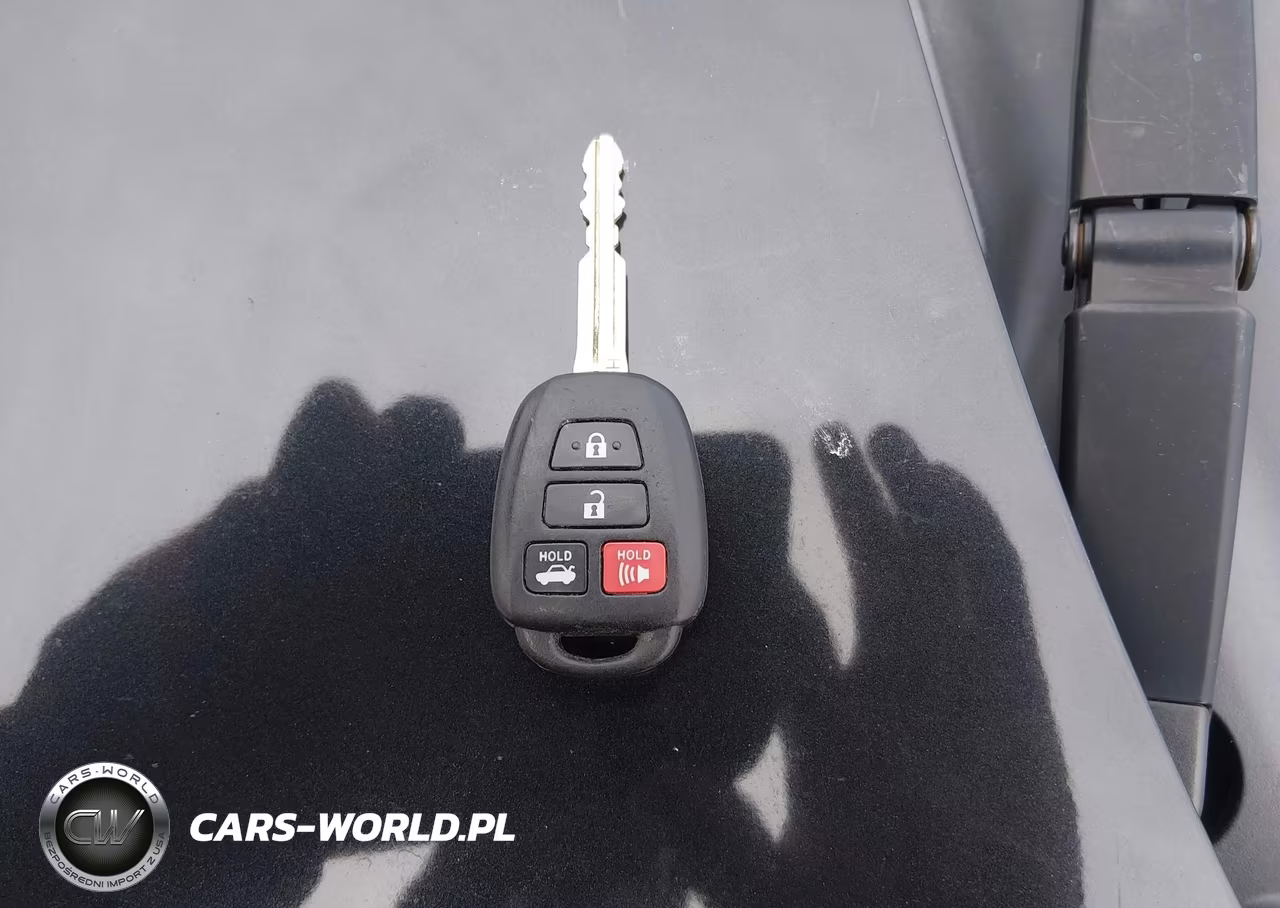 2015 Toyota Corolla S VIN:5YFBURHE9FP275091 - 11