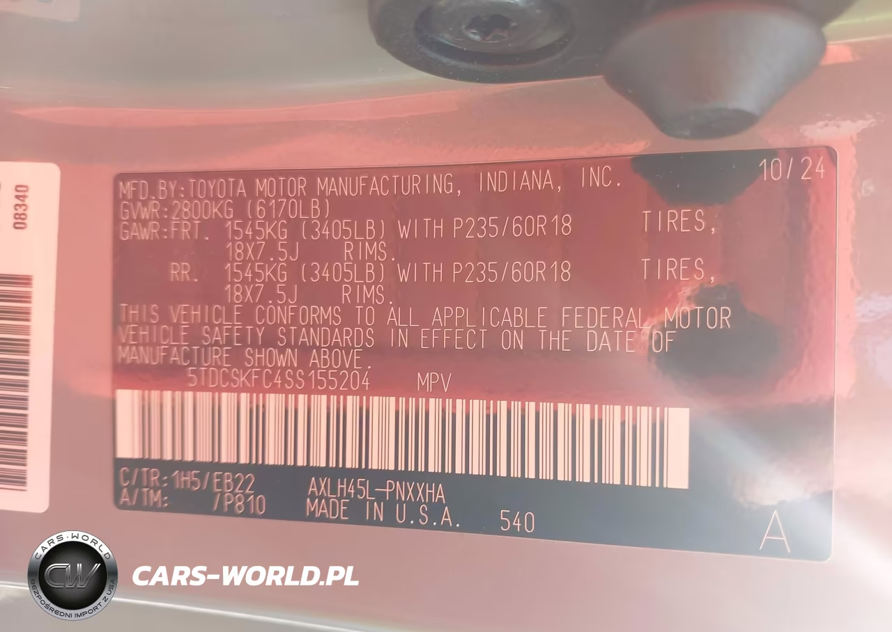 2025 Toyota Sienna Woodland Edition VIN:5TDCSKFC4SS155204 - 9