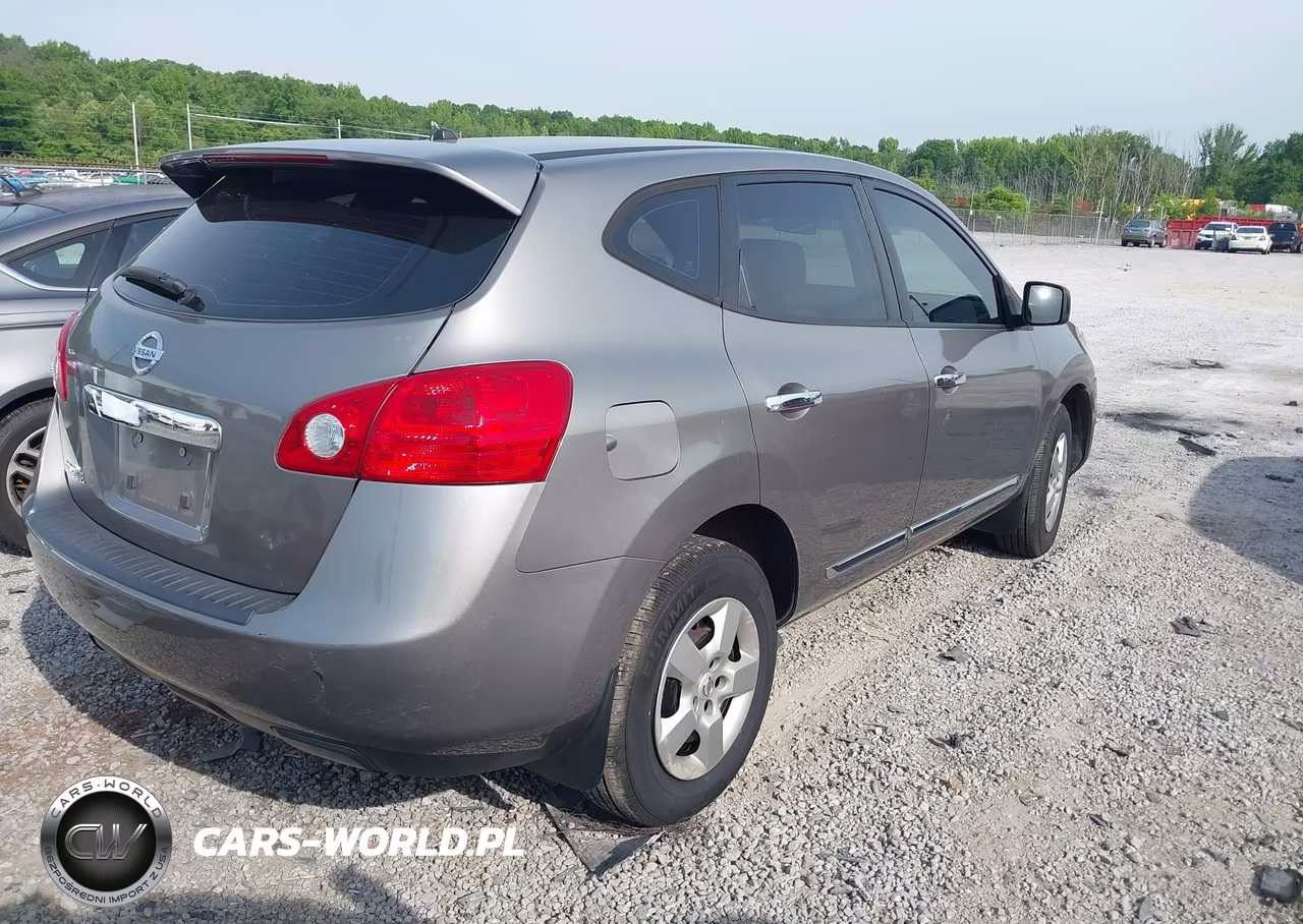 2012 Nissan Rogue S VIN:JN8AS5MT3CW611906 - 4