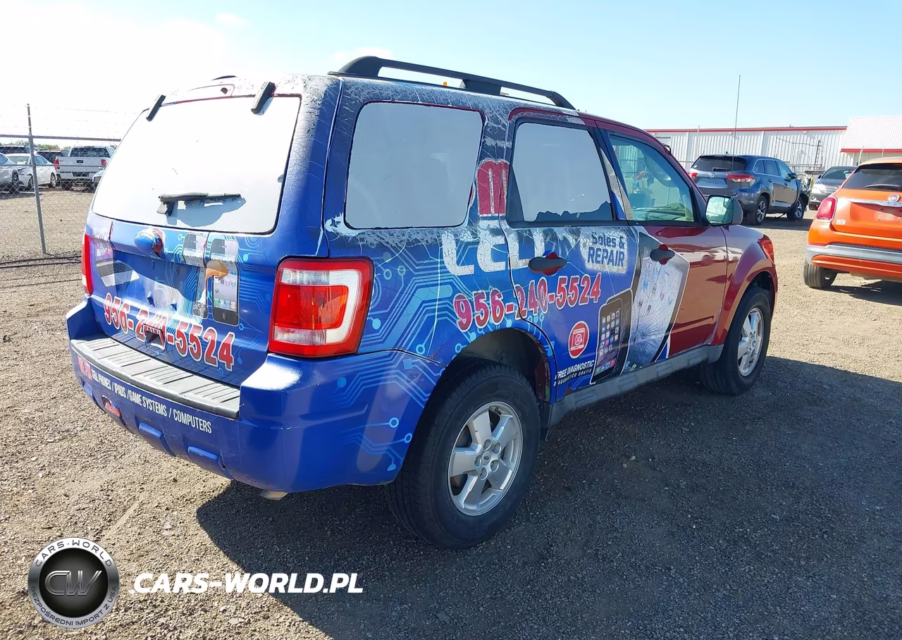 2010 Ford Escape Xlt VIN:1FMCU0D71AKA78202 - 4