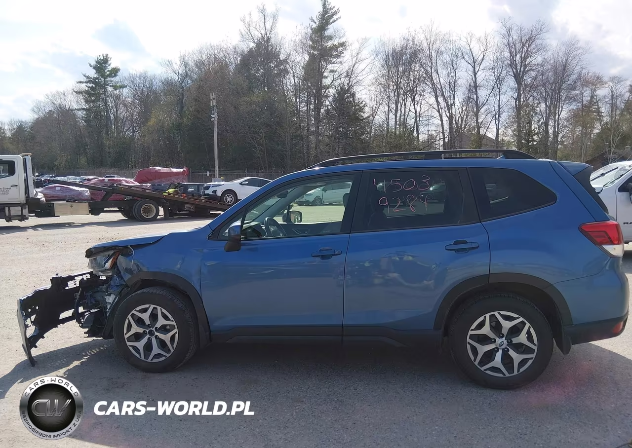 2021 Subaru Forester Premium VIN:JF2SKAFC2MH588163 - 13
