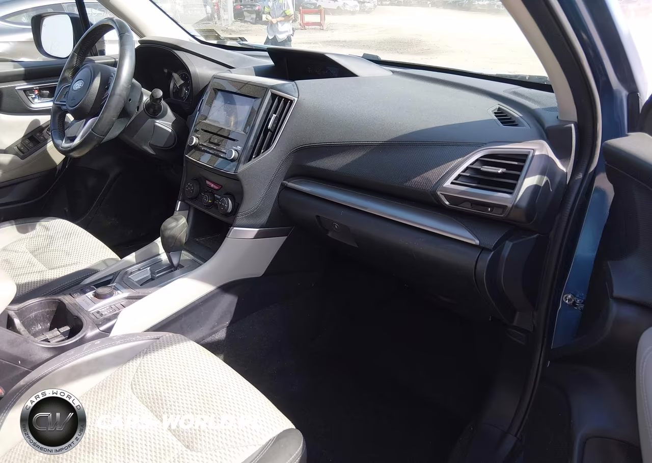 2021 Subaru Forester Premium VIN:JF2SKAFC2MH588163 - 5
