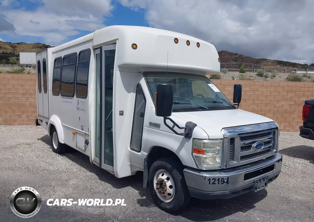 2012 Ford E-450 Cutaway