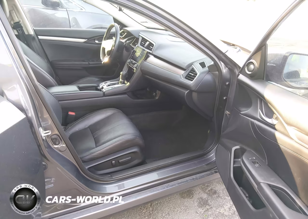 2017 Honda Civic Touring VIN:19XFC1F92HE010738 - 5