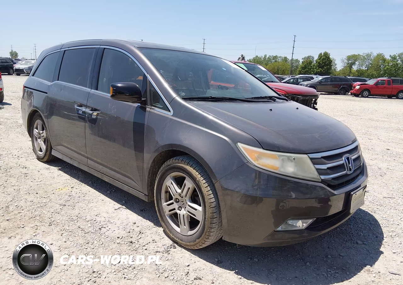 2013 Honda Odyssey Touring-Touring Elite