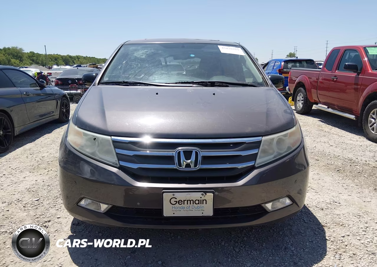 2013 Honda Odyssey Touring-Touring Elite VIN:5FNRL5H90DB035093 - 12