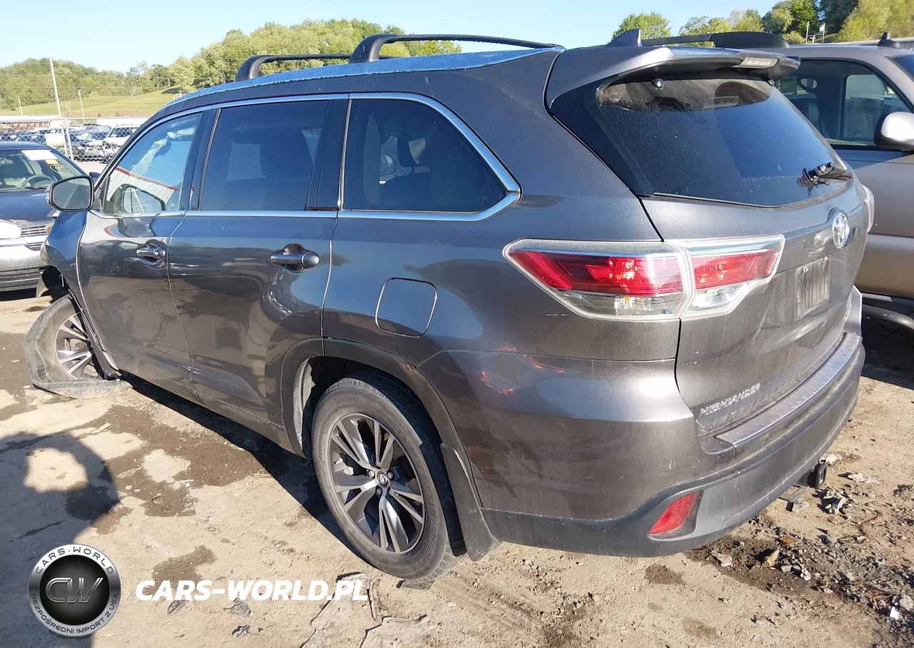2016 Toyota Highlander Xle V6 VIN:5TDJKRFH3GS355946 - 3