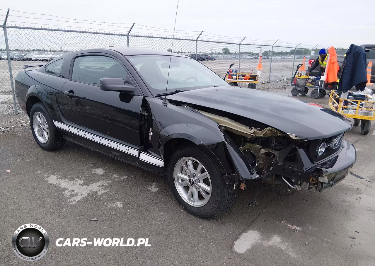 2007 Ford Mustang V6 Deluxe-V6 Premium