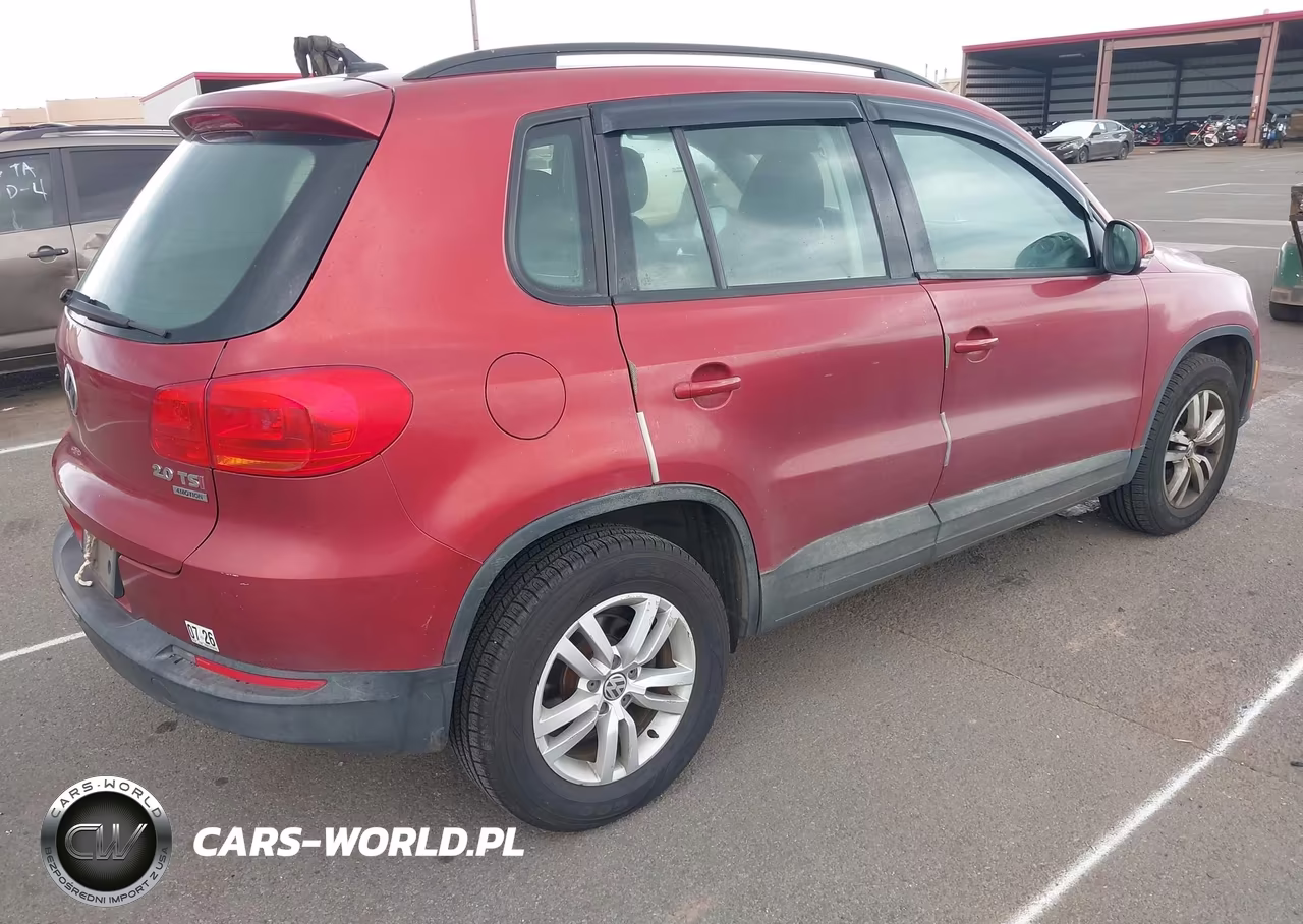 2015 Volkswagen Tiguan S VIN:WVGBV7AX0FW094624 - 4