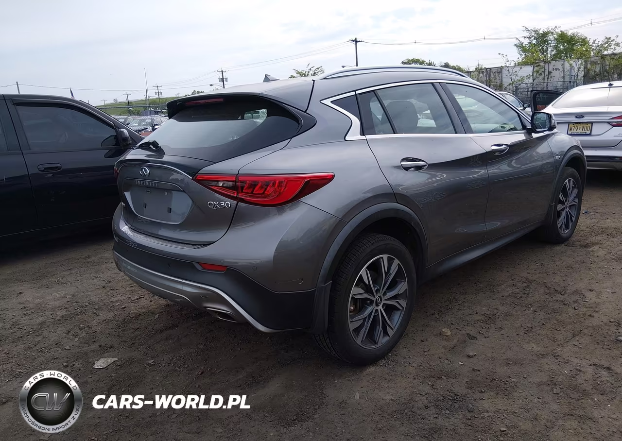 2017 Infiniti Qx30 Premium VIN:SJKCH5CR5HA024763 - 4