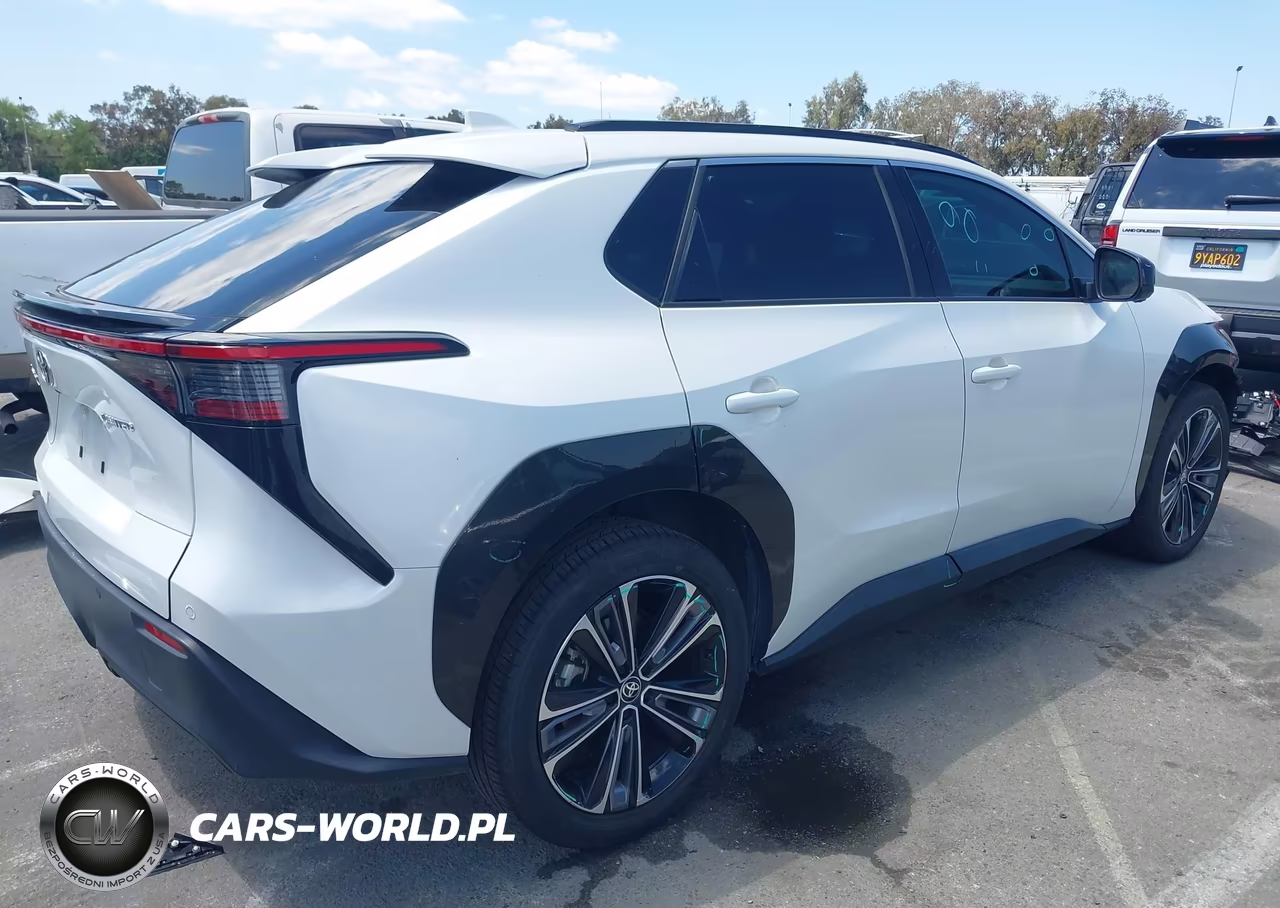 2023 Toyota Bz4X Limited VIN:JTMAAAAAXPA026415 - 4