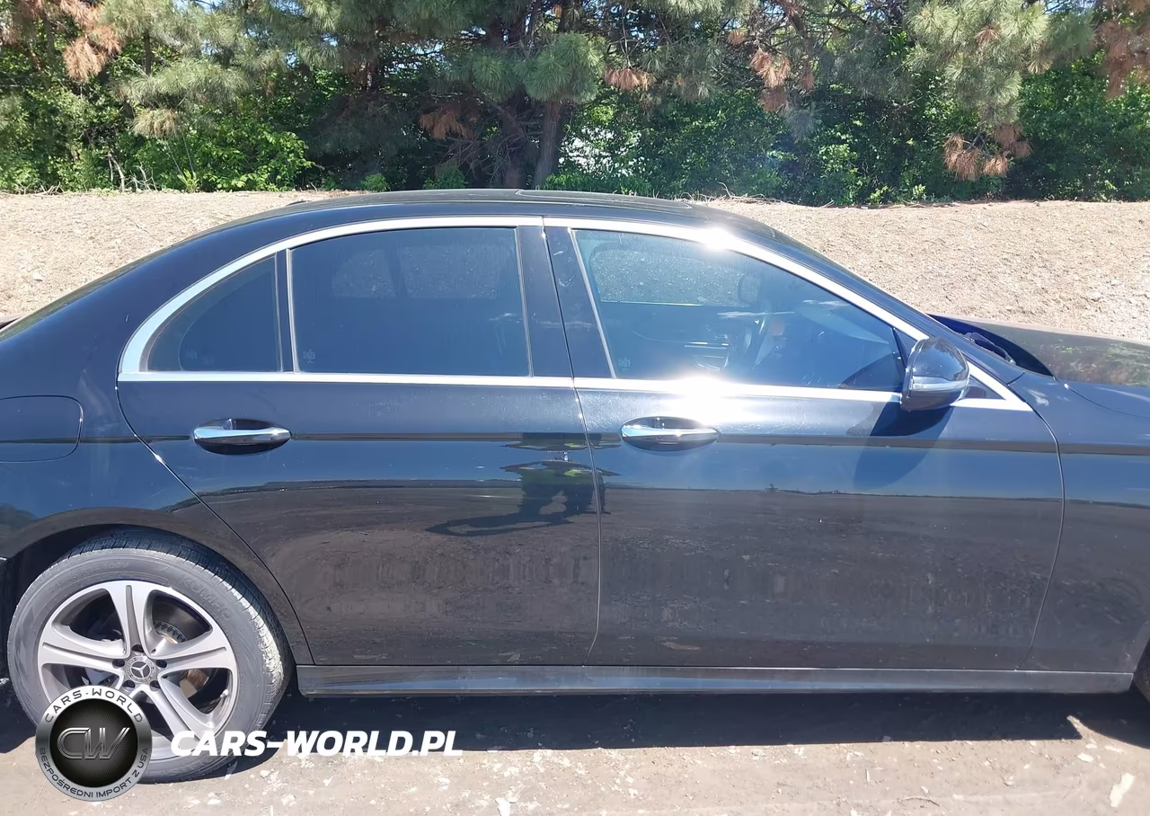 2018 Mercedes-Benz E 300 4Matic VIN:WDDZF4KB8JA481757 - 13