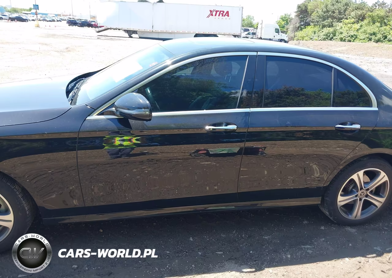 2018 Mercedes-Benz E 300 4Matic VIN:WDDZF4KB8JA481757 - 14