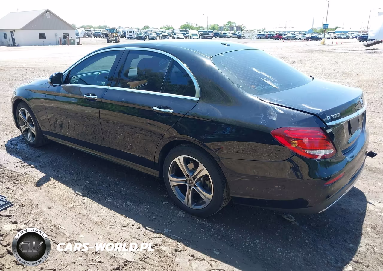 2018 Mercedes-Benz E 300 4Matic VIN:WDDZF4KB8JA481757 - 3