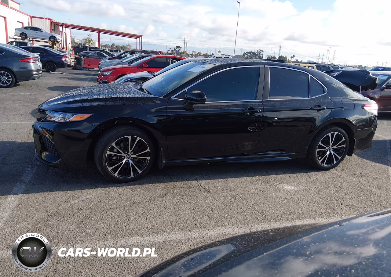 2020 Toyota Camry Se VIN:4T1G11AKXLU864435 - 15