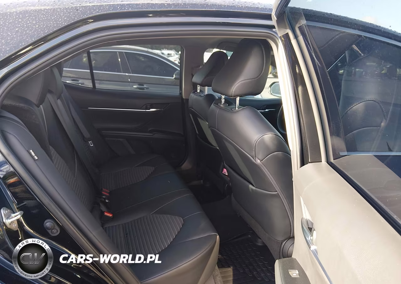 2020 Toyota Camry Se VIN:4T1G11AKXLU864435 - 8