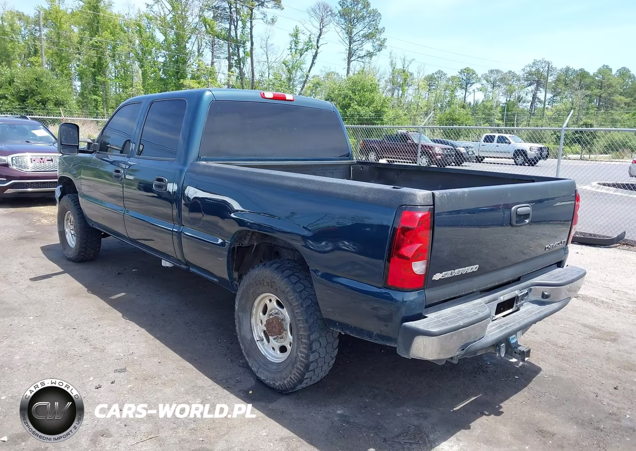 2005 Chevrolet Silverado 2500Hd Ls VIN:1GCHK23235F896112 - 3