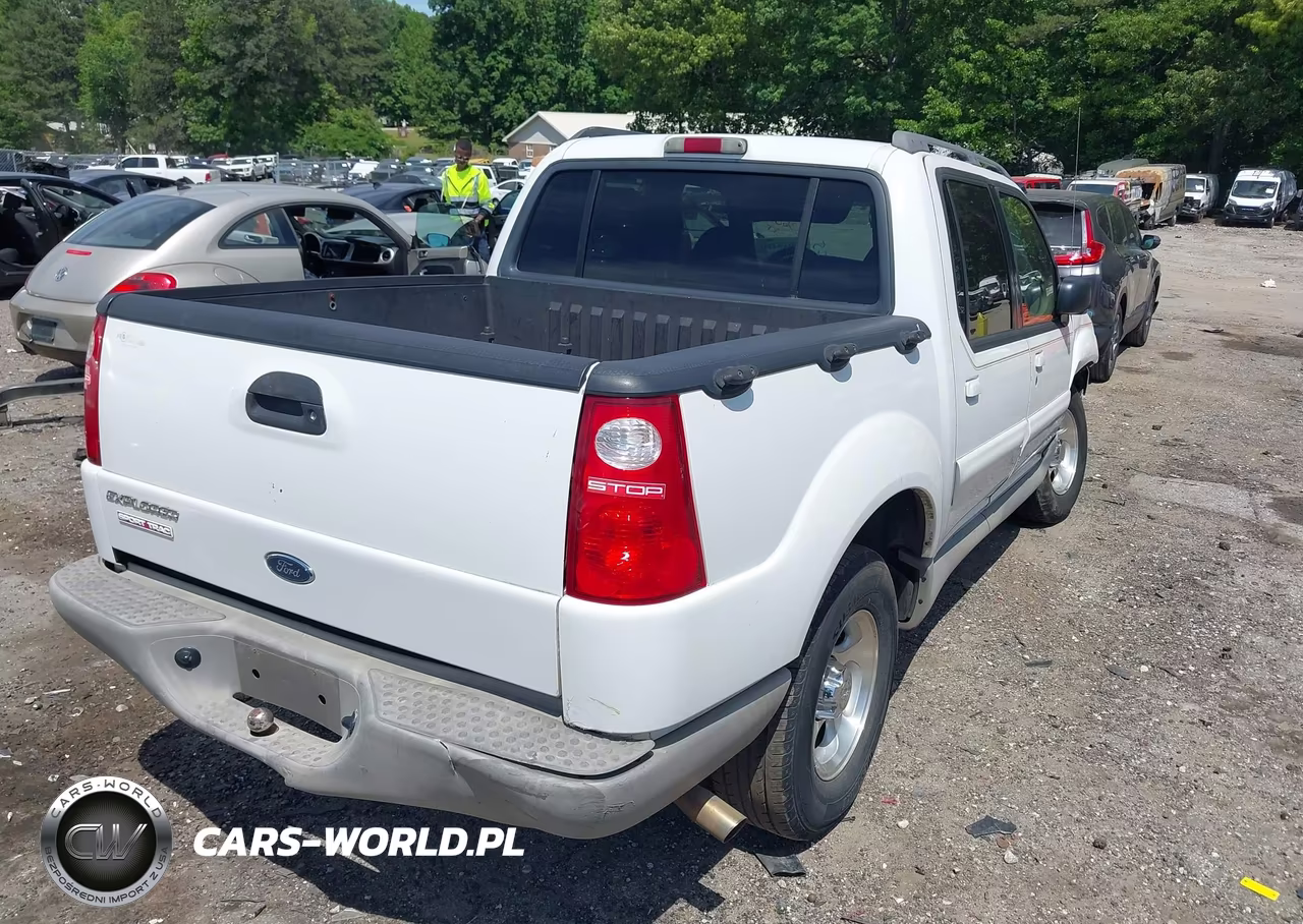 2002 Ford Explorer Sport Trac VIN:1FMZU67E62UB97862 - 4