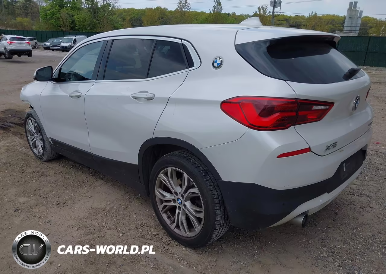 2018 BMW X2 xDrive28I VIN:WBXYJ5C38JEF69269 - 3