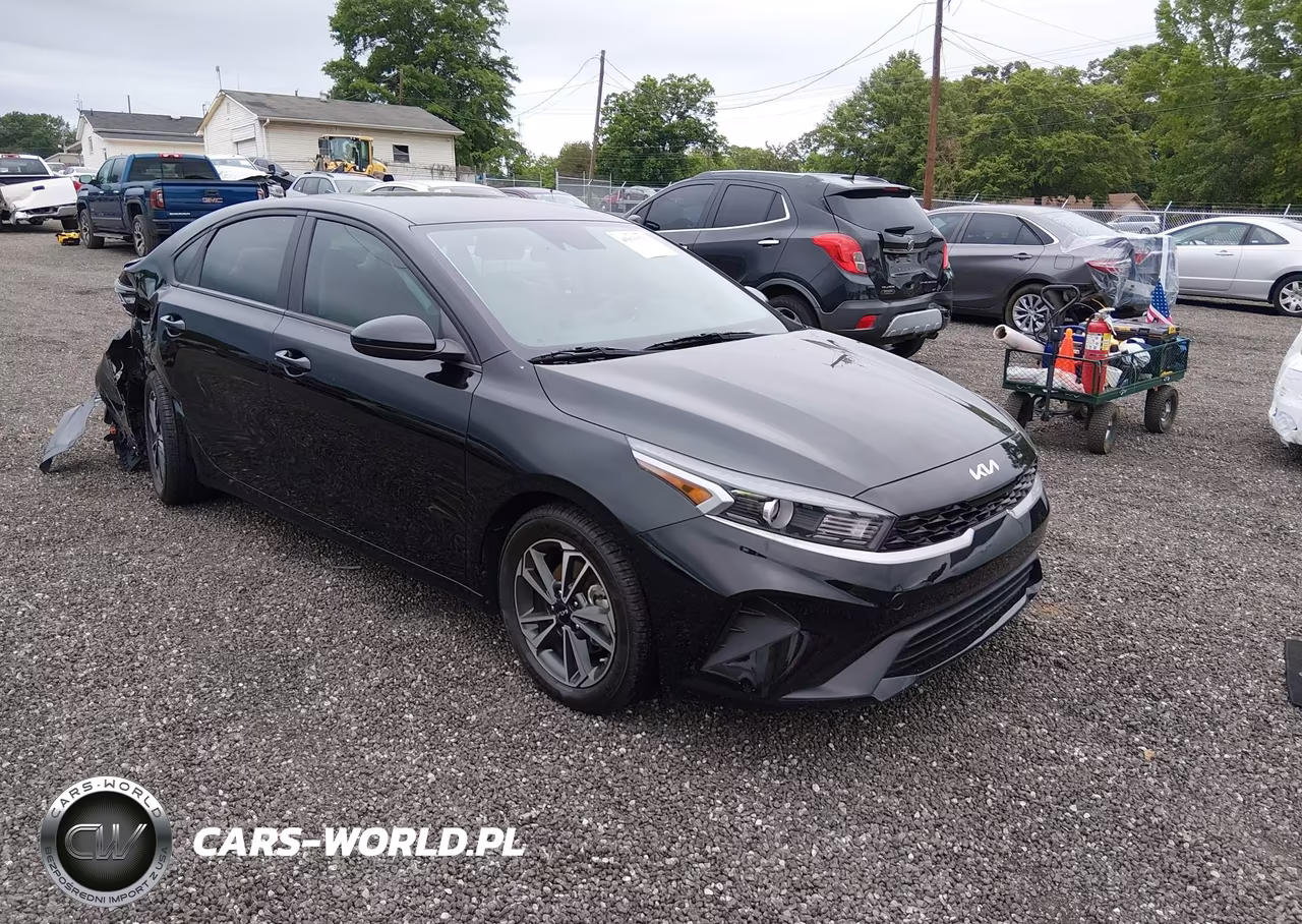 2023 Kia Forte Lxs – zdjęcie 1 z 16